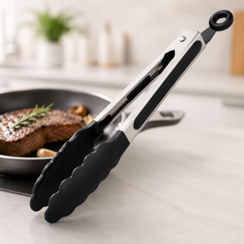 Pegador Culinário de Silicone e Aço Inoxidável, com Trava, Cabo Antiderrapante, Multiuso, Preto, de 28 cm, Para salada, pastas, cozinha